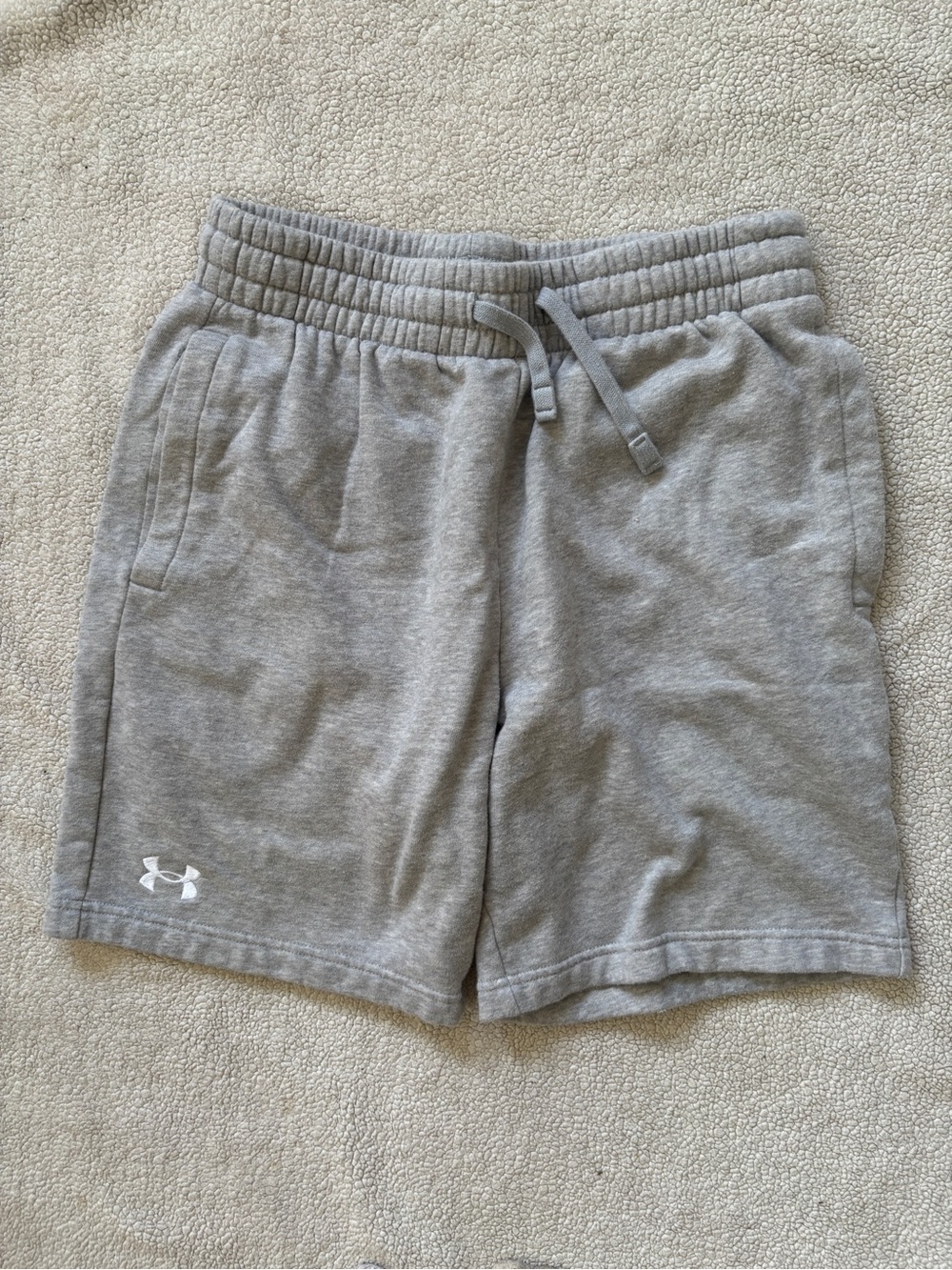 Under Armour Men's Light Gray Athletic Shorts